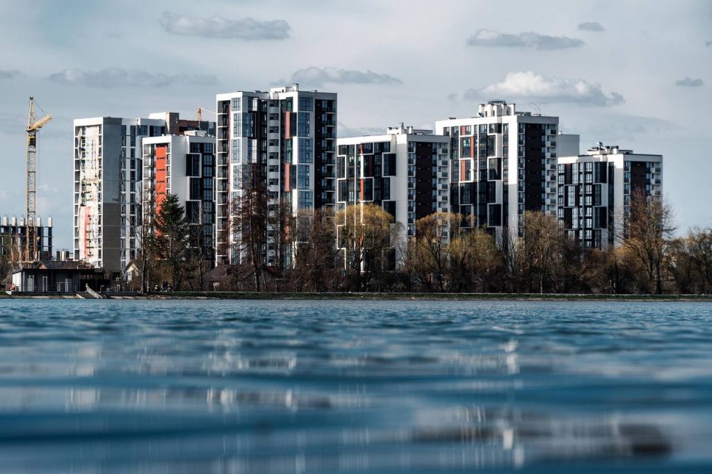 Однокімнатна квартира біля озера
